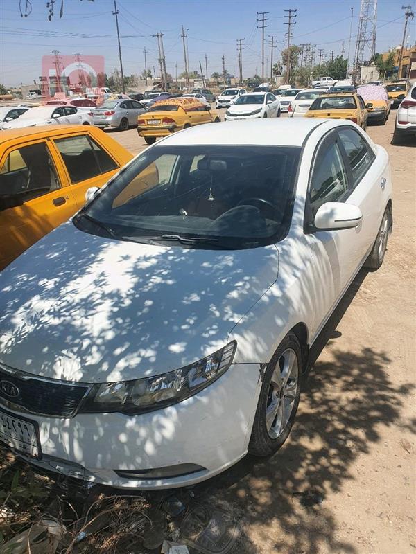 Kia Cerato 2013 for sale in Iraq - Al shmus